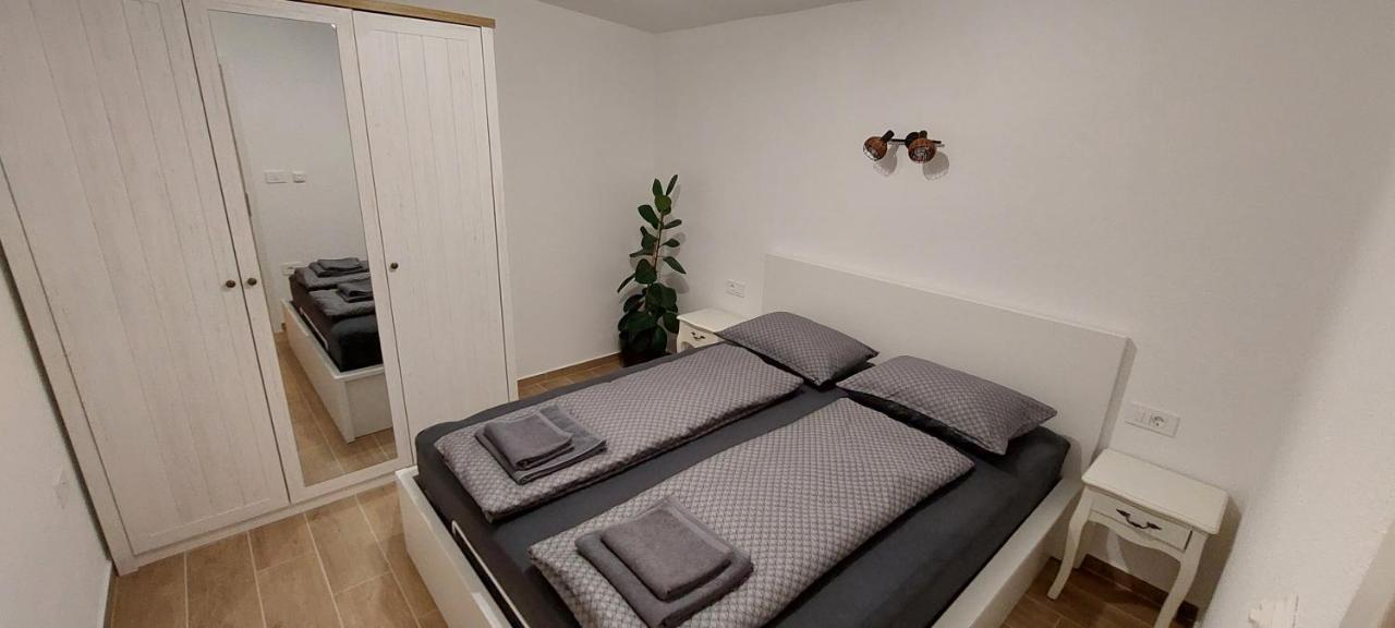 Stara Malija Apartment *